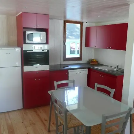 Chalet Et Pourquoi Pas Des Naturistes A La Jenny ?